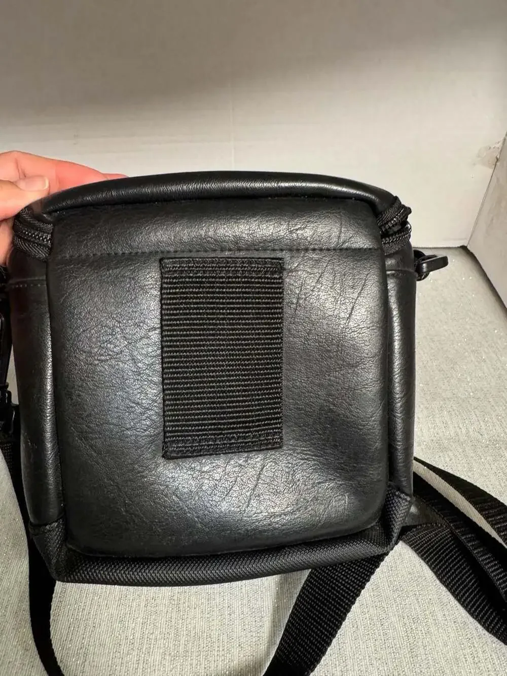 Vintage Case Logic Faux Leather Small Compact Camera Bag with Shoulder Strap